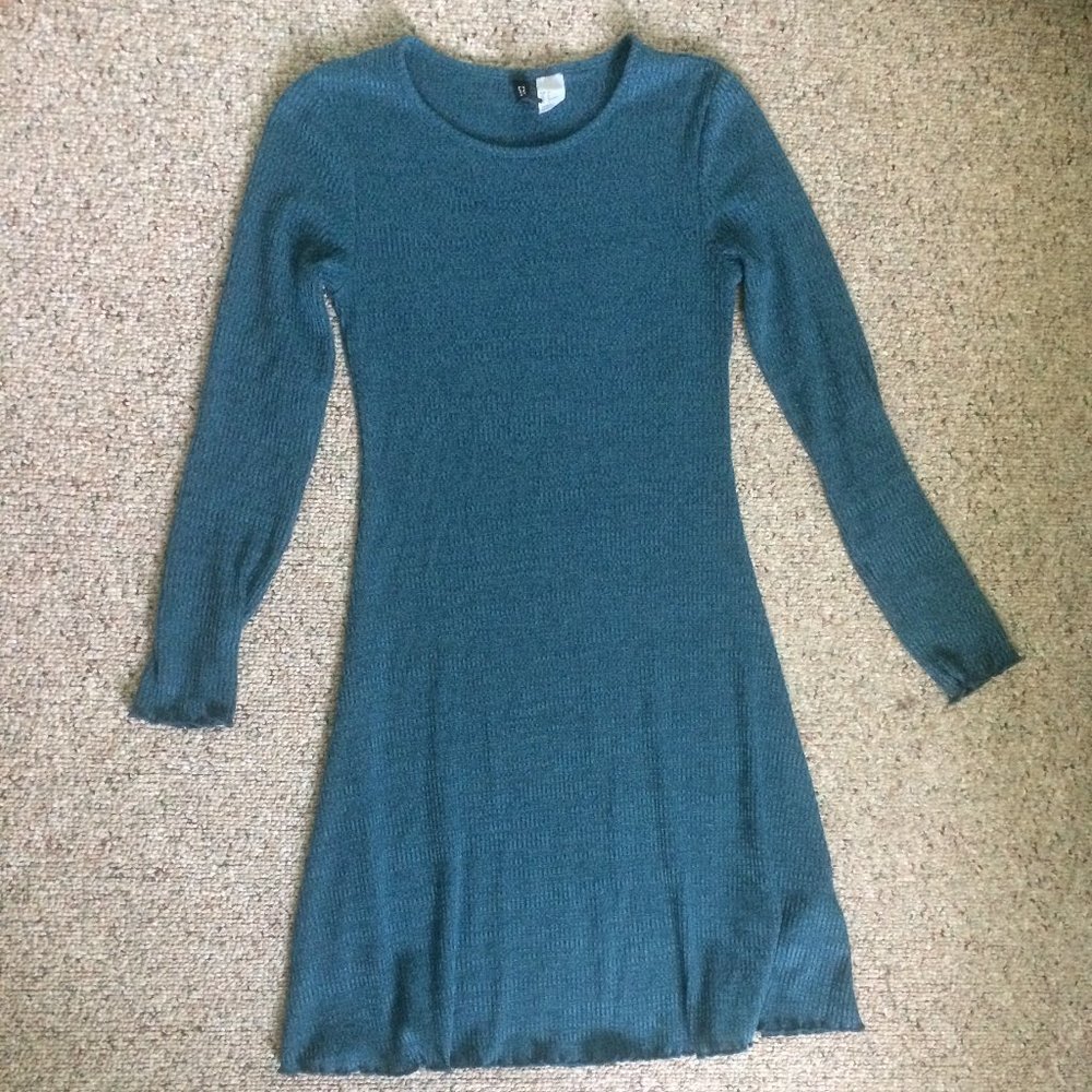 Teal Long-sleeved Dress
